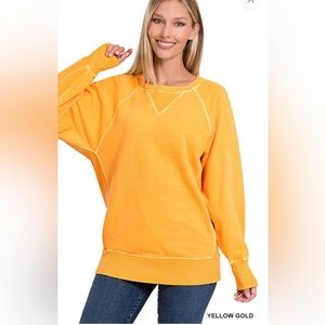 Zenana Yellow Gold Sweatshirt with pockets